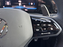 Volkswagen Golf 2023 TSI R - Thumb 31