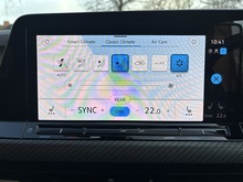 Volkswagen Golf 2023 TSI R - Thumb 28