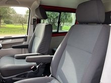 Volkswagen Transporter 2019 TDI T30 BlueMotion Tech Highline - Thumb 16