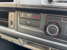 Volkswagen Transporter 2019 TDI T30 BlueMotion Tech Highline - Thumb 21