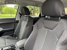 Audi Q3 2019 TFSI CoD Sport - Thumb 31