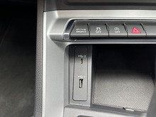 Audi Q3 2019 TFSI CoD Sport - Thumb 24