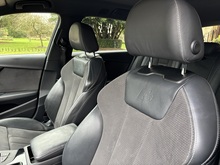 Audi A4 Avant 2019 TFSI Black Edition - Thumb 21