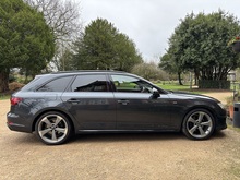 Audi A4 Avant 2019 TFSI Black Edition - Thumb 6