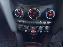 MINI Convertible 2020 Cooper Sport - Thumb 22