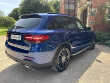 Mercedes-Benz GLC 2019 GLC250 AMG Night Edition - Thumb 3