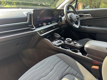Kia Sportage 2023 T-GDi 4 - Thumb 9