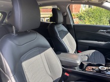 Kia Sportage 2023 T-GDi 4 - Thumb 21