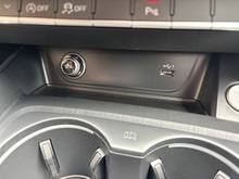 Audi A5 2019 TFSI Black Edition - Thumb 38