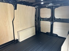 Ford Transit Custom 2026 280 EcoBlue Limited - Thumb 17