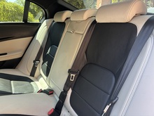 Jaguar XE 2015 V6 S - Thumb 16