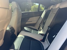 Jaguar XE 2015 V6 S - Thumb 23