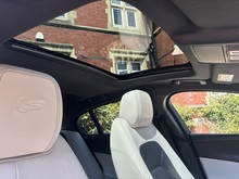 Jaguar XE 2015 V6 S - Thumb 30