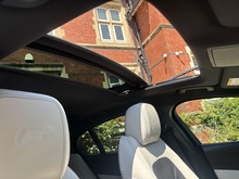 Jaguar XE 2015 V6 S - Thumb 9