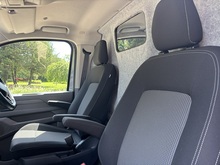 Volkswagen Transporter 2026 TDI T32 Commerce Pro - Thumb 15