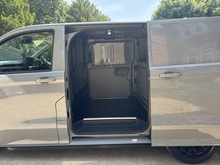 Volkswagen Transporter 2026 TDI T32 Commerce Pro - Thumb 11