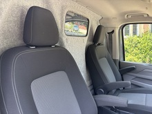 Volkswagen Transporter 2026 TDI T32 Commerce Pro - Thumb 13