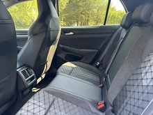 Volkswagen Golf 2026 eTSI MHEV R-Line - Thumb 19