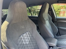 Volkswagen Golf 2026 eTSI MHEV R-Line - Thumb 24