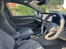 Volkswagen Golf 2026 eTSI MHEV R-Line - Thumb 12