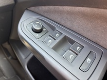 Volkswagen Golf 2026 eTSI MHEV R-Line - Thumb 20