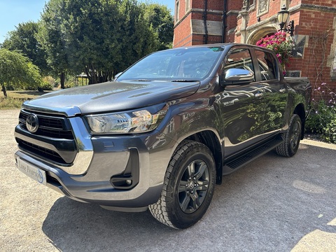 2.4 D-4D Icon Pickup Double Cab 4dr Diesel Auto 4WD Euro 6 (s/s) (150 ps)