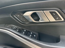 BMW 3 Series 2022 M340d MHT - Thumb 18