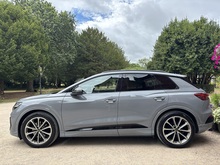 Audi Q4 e-tron 2023 Edition 1 - Thumb 6