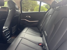 BMW 3 Series 2024 330e Sport - Thumb 11