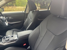 BMW 3 Series 2024 330e Sport - Thumb 13