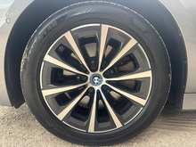 BMW 3 Series 2024 330e Sport - Thumb 8