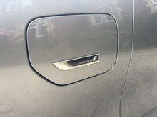 BMW 3 Series 2024 330e Sport - Thumb 16