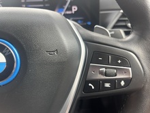 BMW 3 Series 2024 330e Sport - Thumb 15
