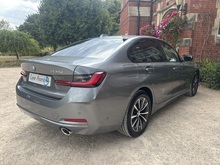 BMW 3 Series 2024 330e Sport - Thumb 3