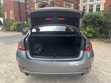 BMW 3 Series 2024 330e Sport - Thumb 18