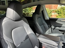Tesla Model Y 2024 Long Range - Thumb 10
