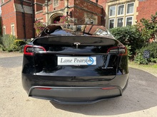 Tesla Model Y 2024 Long Range - Thumb 5