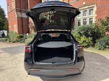 Tesla Model Y 2024 Long Range - Thumb 9