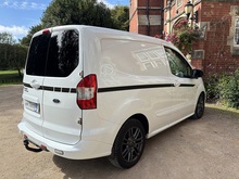 Ford Transit Courier 2020 TDCi Sport - Thumb 3