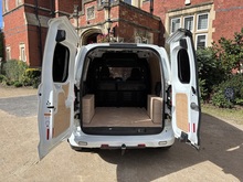 Ford Transit Courier 2020 TDCi Sport - Thumb 7