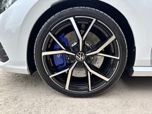 Volkswagen Golf 2023 TSI R - Thumb 8