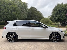 Volkswagen Golf 2023 TSI R - Thumb 4
