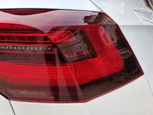 Volkswagen Golf 2023 TSI R - Thumb 16