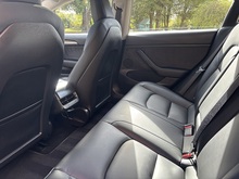 Tesla Model 3 2022 - Thumb 24