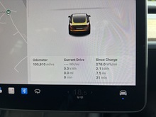 Tesla Model 3 2022 - Thumb 26