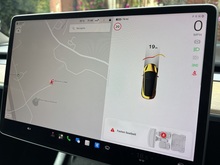 Tesla Model 3 2022 - Thumb 29